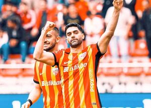  مذاکره سپاهان با هافبک پیشین استقلال