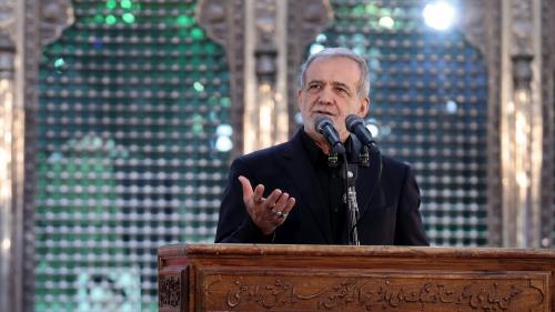 وقتی عموم ناراضی باشند رضایت خواص فایده‌ای ندارد