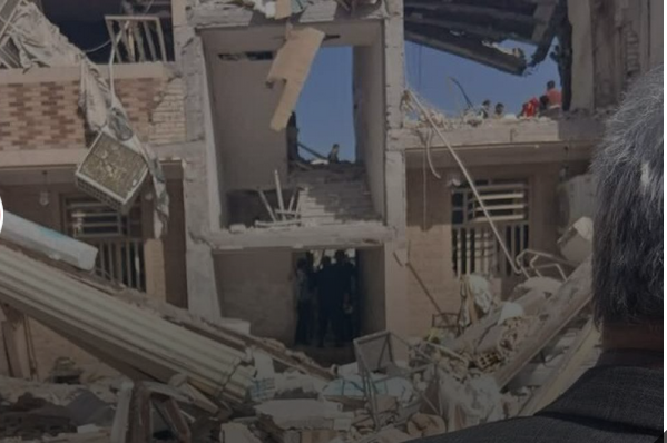 نجات کودک اززیرآوار دراهواز