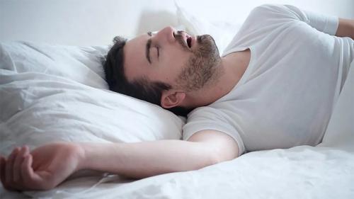 خروپف‌کنندگان با سر و صدا از خواب بیدار نمی‌شوند