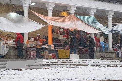 بارش برف و باران در تهران/ لزوم پرهیز از سفرهای غیرضروری