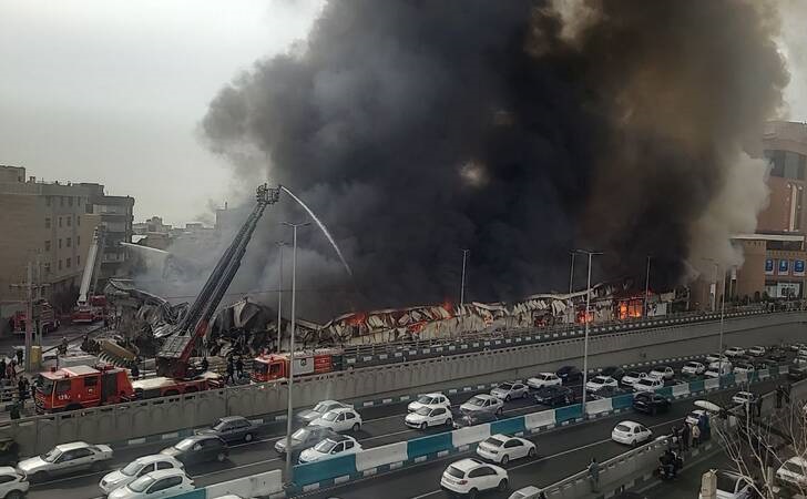 آتش سوزی مهیب در بارار جنت آباد تهران / فیلم