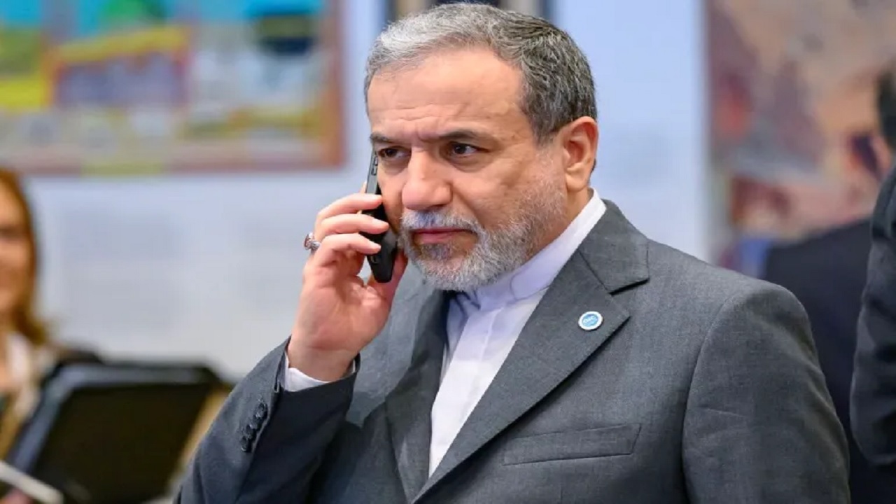 داستان تلفن ایرانی که هم‌اکنون از زنگ خوردن باز نمی‌ایستد