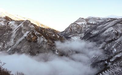 بارش برف زمستانی منطقه گردشگری اشکور 