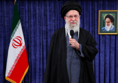 پیام تلویزیونی رهبر معظم انقلاب در آستانه ۲۲ بهمن / عکس