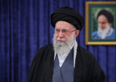 پیام تلویزیونی رهبر معظم انقلاب در آستانه ۲۲ بهمن / عکس