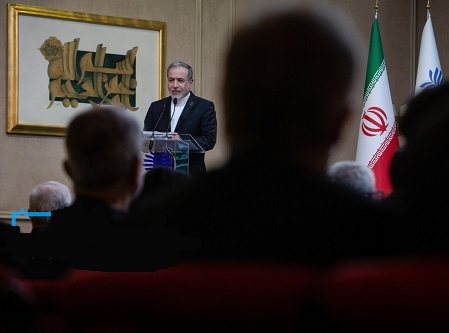  ایران در مذاکرات جاری کاملا جدی است/ یک دیوار بی‌اعتمادی بسیار بزرگ وجود دارد