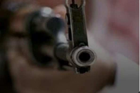 حمله مسلحانه به یک ون حامل پول