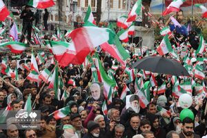 پیام های روشن راهپیمایی