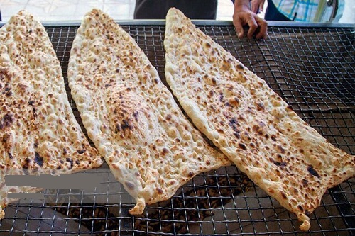 بالاخره مجلس قیمت نان در سال آینده را افزایش داد یا خیر؟