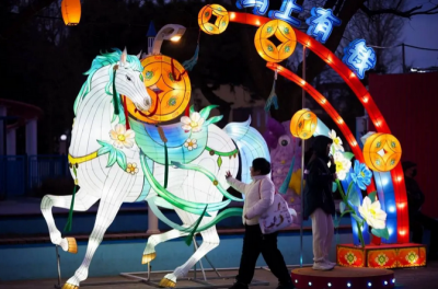 آغاز سال اسب در گوشه‌وکنار آسیا /عکس