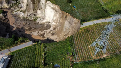 رانش زمین ترسناک در اندونزی /عکس