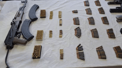 کشف و ضبط ۱۶۵ قبضه سلاح غیرمجاز جنگی در مرزهای کشور