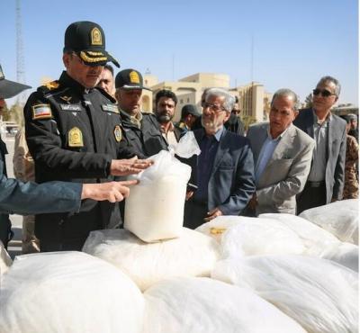  کشف یک تن مخدر شیشه در یزد/عکس