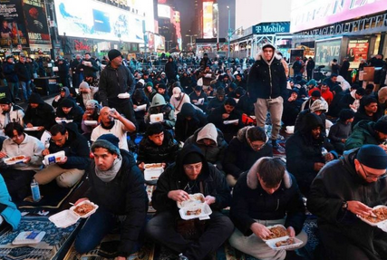  مراسم افطاری در میدان تایمز نیویورک /فیلم