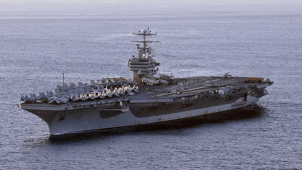 چالش «آبراهام لینکلن» روی آب‌های خلیج‌فارس