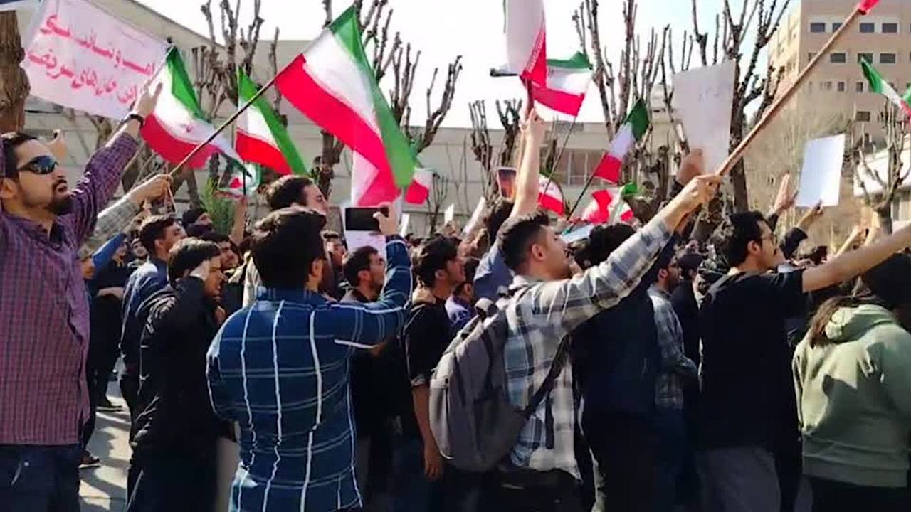 دیروز در دانشگاه شریف چه گذشت؟ 