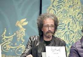 در میانه دریا آتش روشن نمی‌شود 