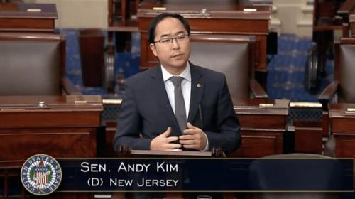  سناتور آمریکایی: مردم آمریکا خواهان جنگ علیه ایران نیستند