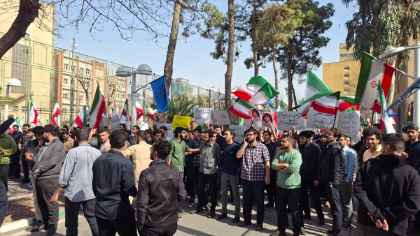 تجمع دانشجویان امیرکبیر در دفاع از آرمان‌های انقلاب