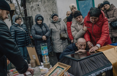 اوکراینی ها در ویرانی کامل به سر می‌برند/ عکس