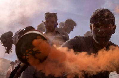 آغاز روزه بزرگ (لنت) در یونان با آردهای رنگی / عکس