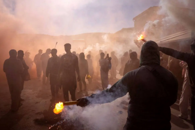 آغاز روزه بزرگ (لنت) در یونان با آردهای رنگی / عکس