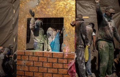 آغاز روزه بزرگ (لنت) در یونان با آردهای رنگی / عکس