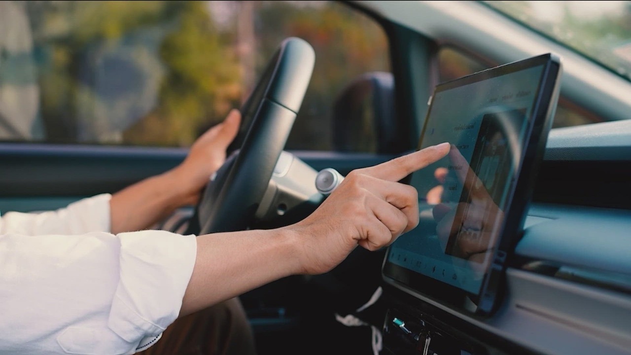 تبدیل خودرو‌ها به ابزار‌های جاسوسی /فیلم