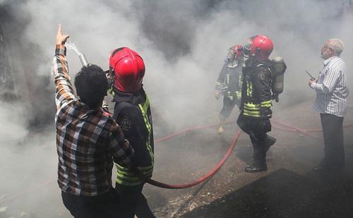 آتش‌سوزی در یکی از شرکت‌های صنعتی شهرک صنعتی آبادان