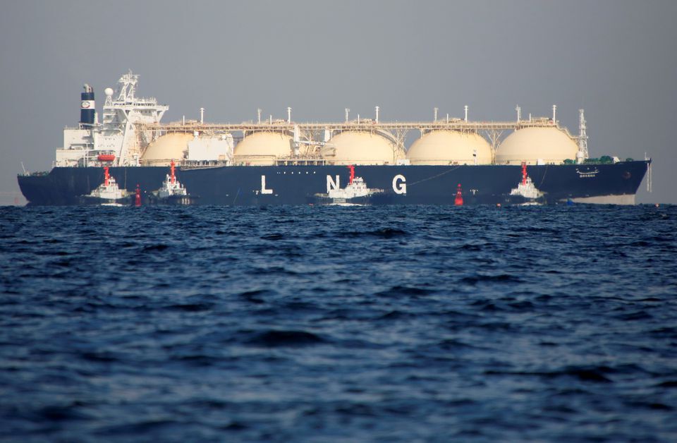  سایه جنگ بر بازار نفت و گاز / توقف ۲۲ درصد از تولید LNG جهان