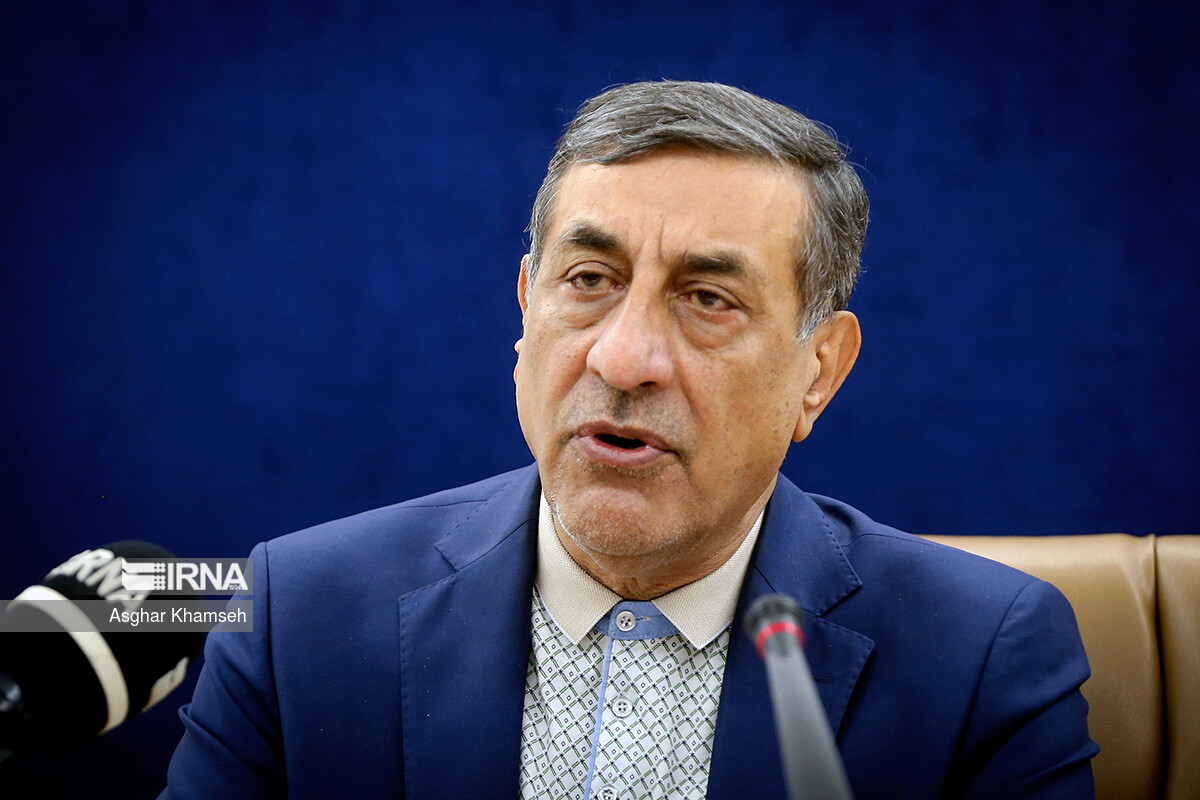 کمبودی در تامین کالاهای اساسی نداریم/ انتقال بنزین مورد نیاز تهران تا ۲ روز آینده