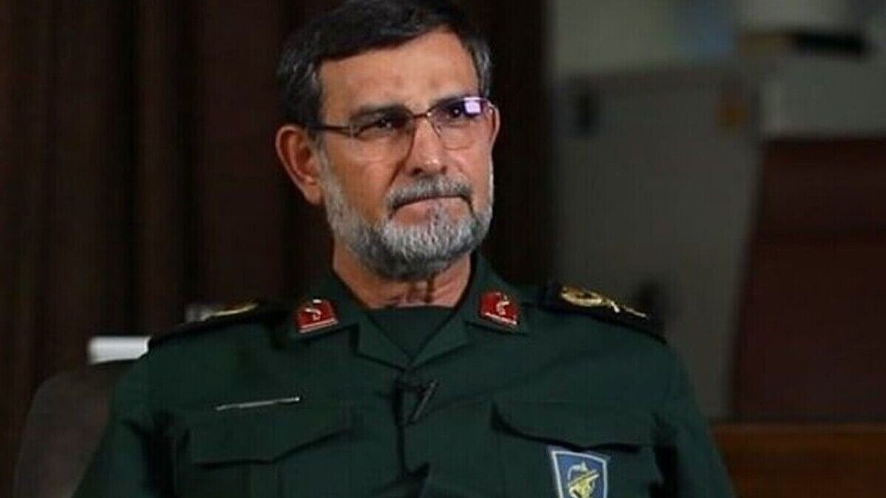 دریادار تنگسیری: نیروی دریایی سپاه با رهبر عزیز بیعت می‌کند 