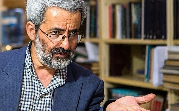 نگاه هاشمی در قضیه مک فارلین یک تهدید بود/ حذف شعار «مرگ بر آمریکا» از سال 62 کلید خورد/ مک فارلین با اطمینان به تهران آمد/ حضور روحانی در مذاکرات مک فارلین قابل انکار نیست