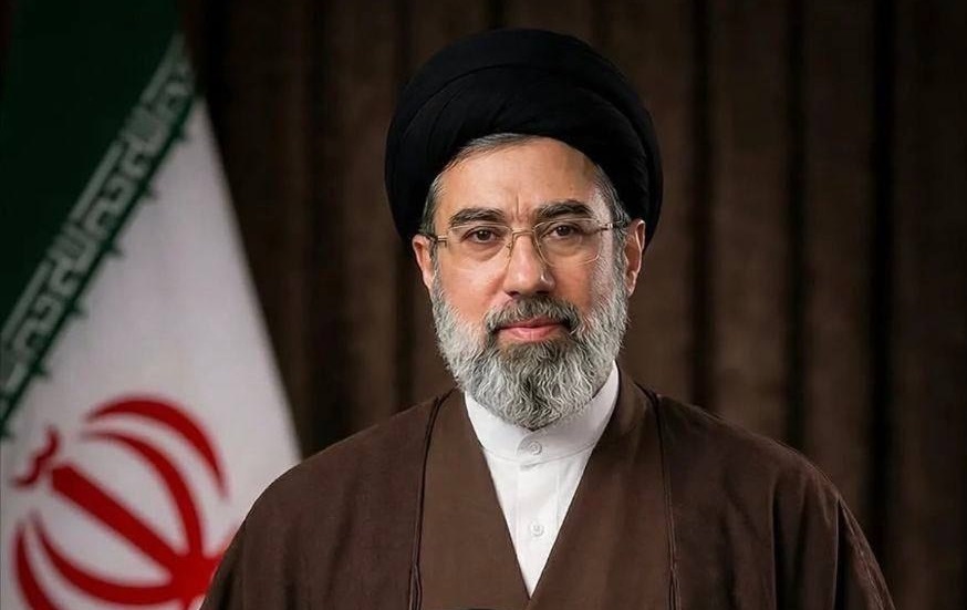 بیعت ۲۴۰۰ نفر از علمای اهل‌سنت گلستان با رهبر معظم انقلاب اسلامی