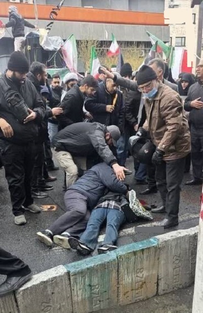 عکس/ پیکر شیرزن شهیده در راهپیمایی روز قدس تهران