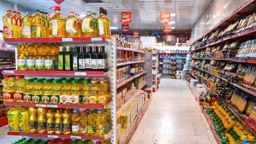 عرضه کالا در فروشگاه‌ها به طور مستمر 
