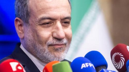 عراقچی: متجاوزان تاکنون به ۵۳ بیمارستان حمله کرده‌اند 