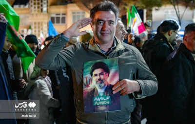 یک ایرزان گوش به فرمان رهبر