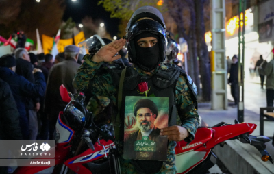 یک ایرزان گوش به فرمان رهبر