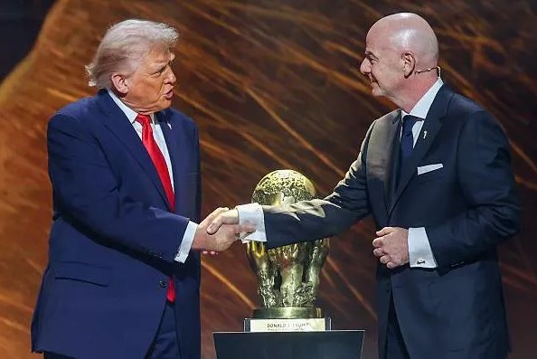  رئیس جمهور آمریکا پاسخگوی فیفا باشد