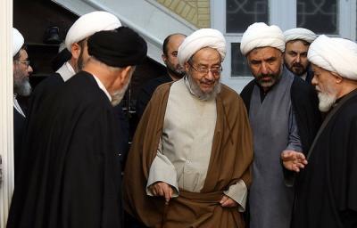 عکس/حضور مراجع و علما در بیت آیت الله موسوی 