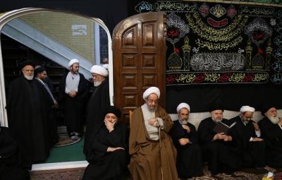 عکس/حضور مراجع و علما در بیت آیت الله موسوی 