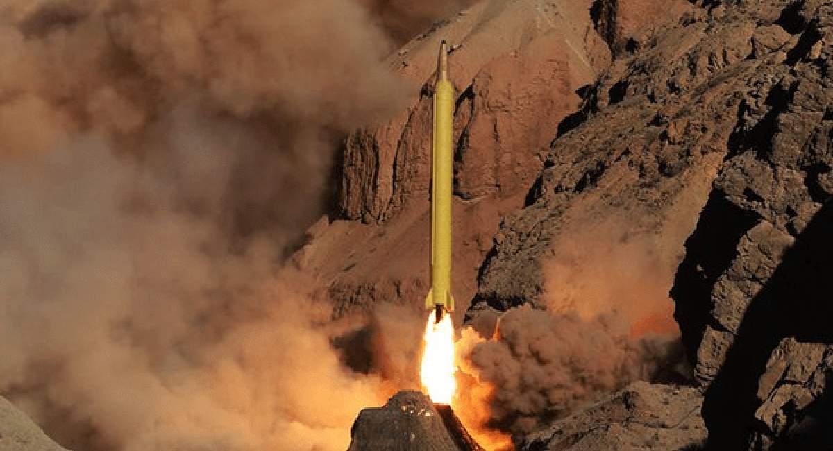 انهدام کشتی رژیم صهیونیستی با موشک‌های بالستیک 