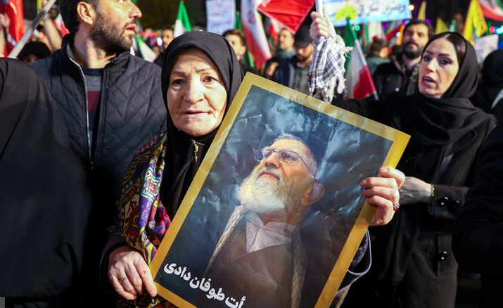 وداع با سرلشکر شهید خادمی در شب اربعین رهبر شهید /عکس