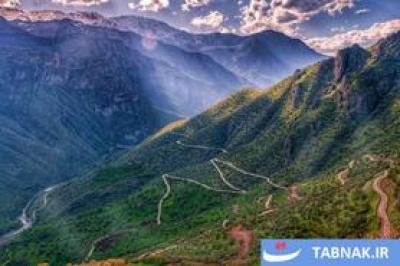 بهار در دامنه کوه شاهو 