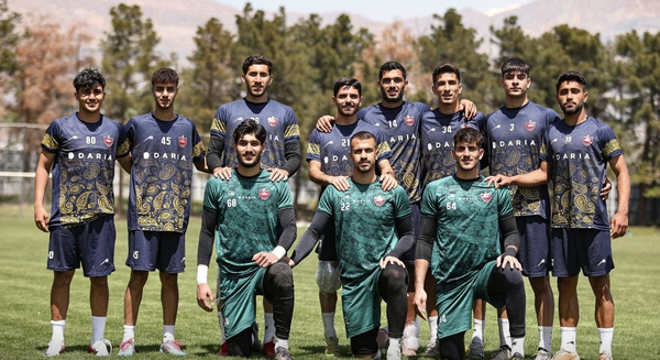 خارجی‌های پرسپولیس به تهران می‌آیند