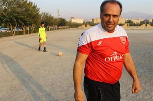 عابر بانک جدید پرسپولیس درحال مذاکره برای خریدباشگاه:سوپرایزه باشگاه برای هوادران پرسپولیس/به زودی پرسپولیس را می خریم!