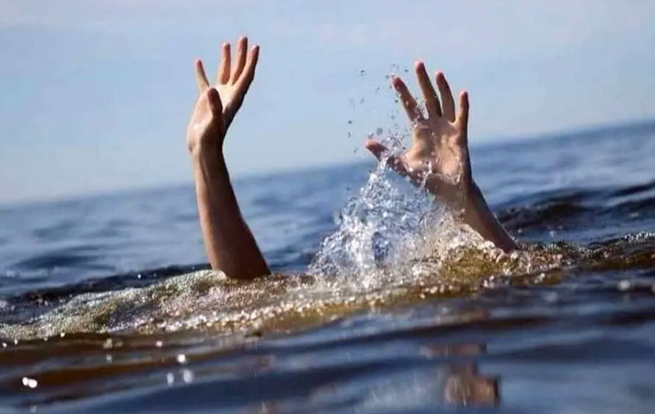 حادثه تلخ در کوهرنگ /۵ عضو یک خانواده غرق شدند 
