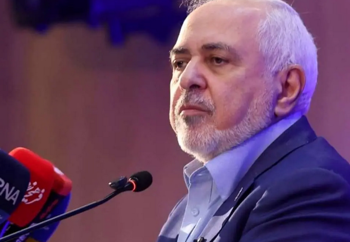  ظریف: برادران عرب ما در رفتار خود بازنگری کنند 